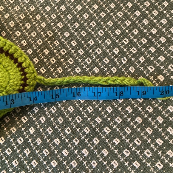 Bundle up baby in handmade turtle costume of knit hat attached to tortoise shell - Picture 7 of 8